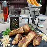 Хотел Family And Restaurant Varosha 2003 Ловеч