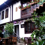 Hotel Family And Restaurant Varosha 2003