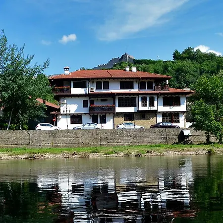 Family Varosha 2003 ホテル ロヴェチ